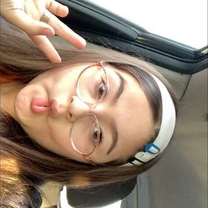 Meet your Posher, Gimena